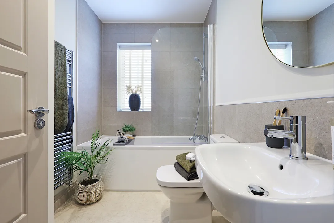 white lakes bathroom