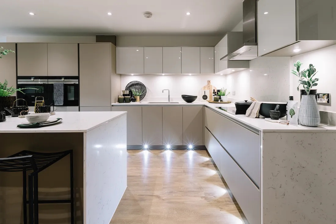 Lynbury kitchen lights