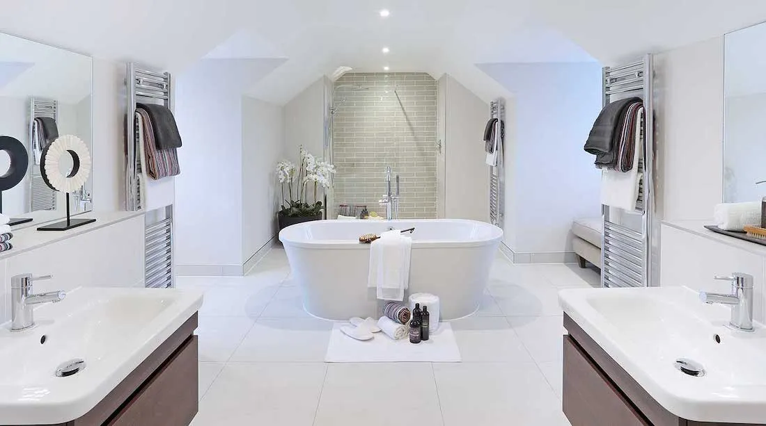 oak tree master bath