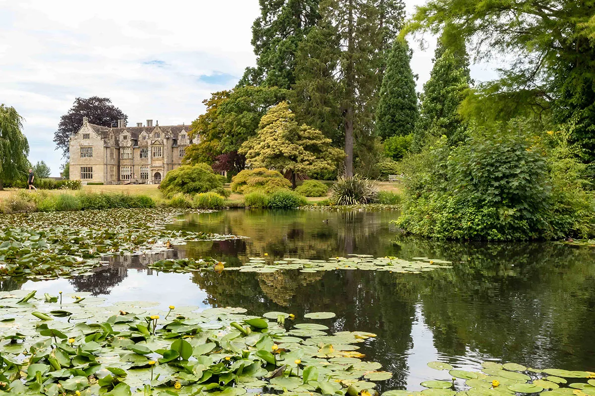 Turners Hill - Kew-Gardens-Wakehurst-Place