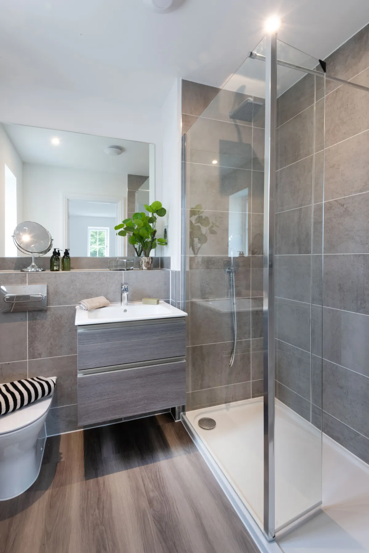 Plot 11 Summerfield Nurseries Shower